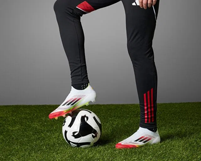 Женская футболка с коротким рукавом Tiro 24 Adidas, White And Black — фото 3