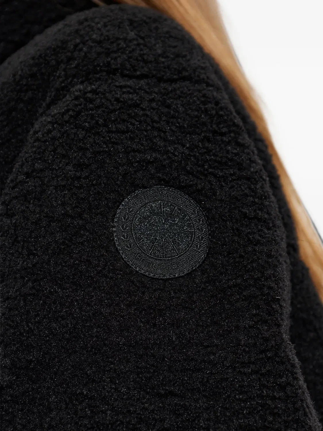 Canada Goose Пуховик Fallon черный — фото 3