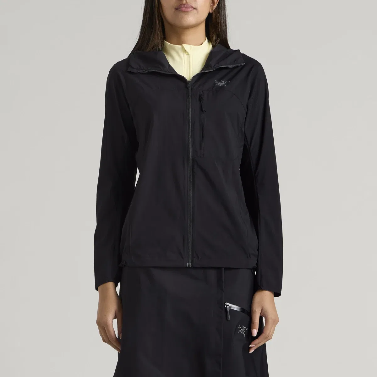 Женская ветрозащитная куртка Squamish Hoody Arcteryx, Black — фото 2
