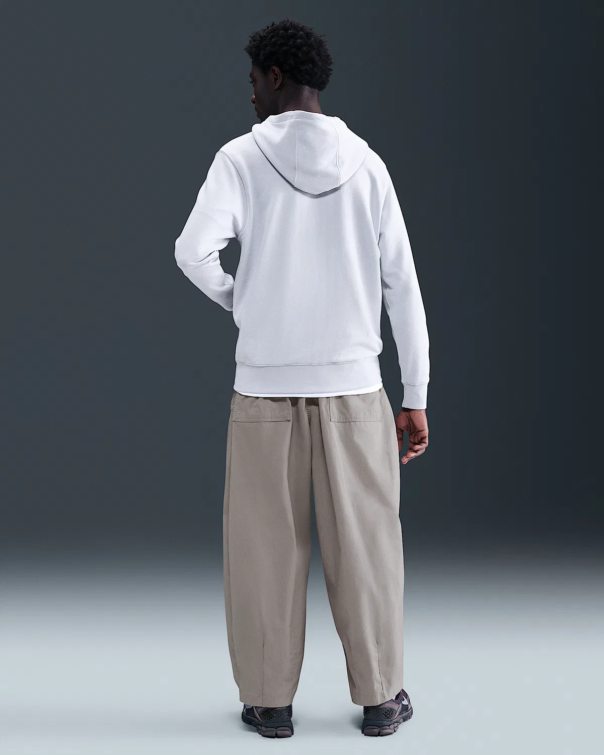 Мужские широкие штаны Nike Club, College Grey/College Grey — фото 4