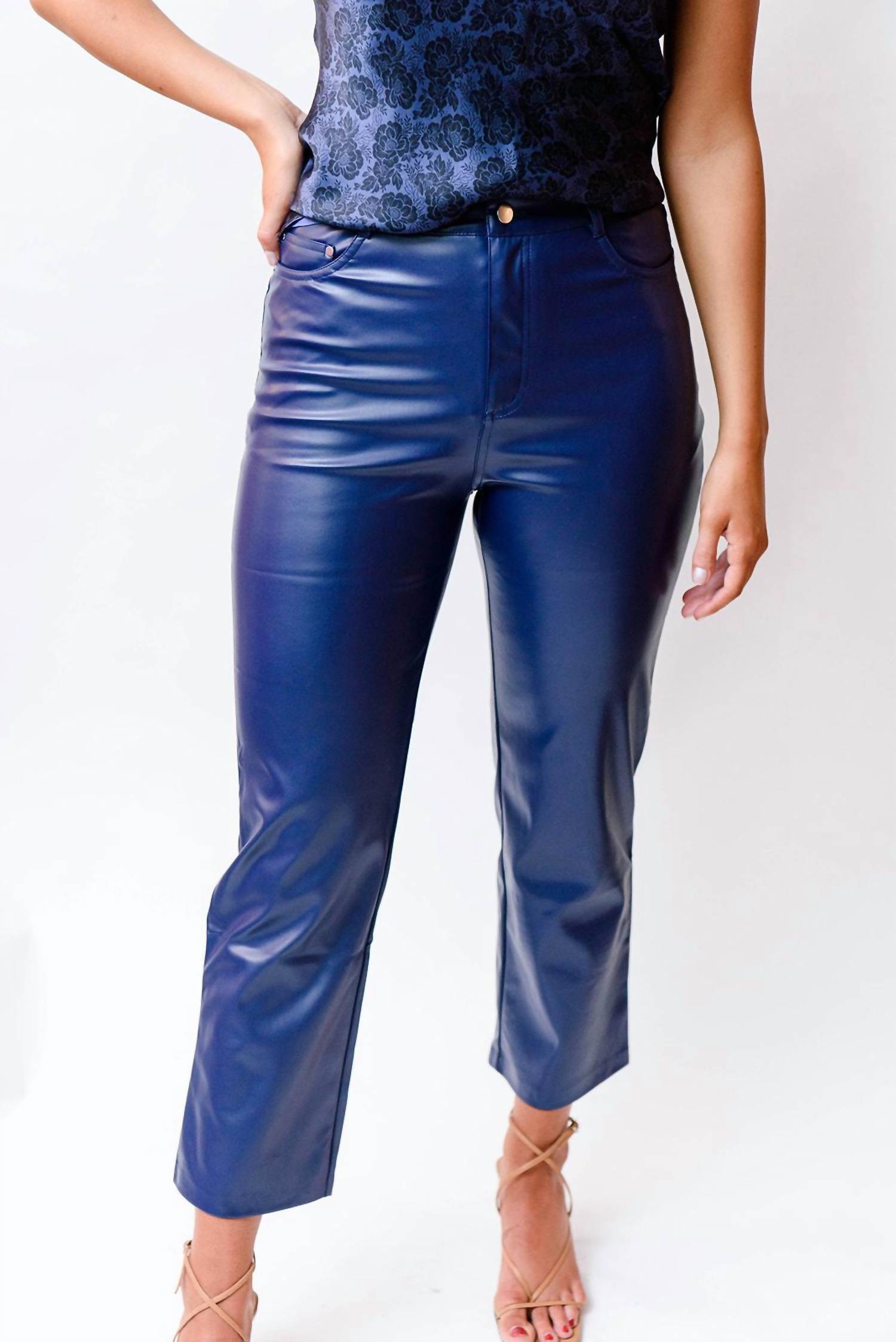 

Брюки Hanie Vegan Leather In Nightshadow Cami NYC