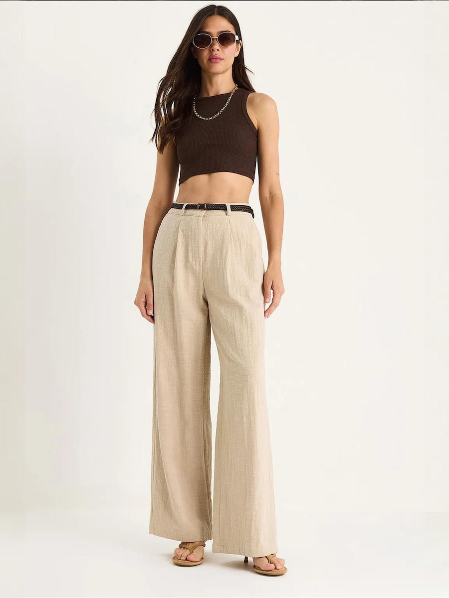 

Свободные брюки со складками спереди Bianco Lucci, бежевый