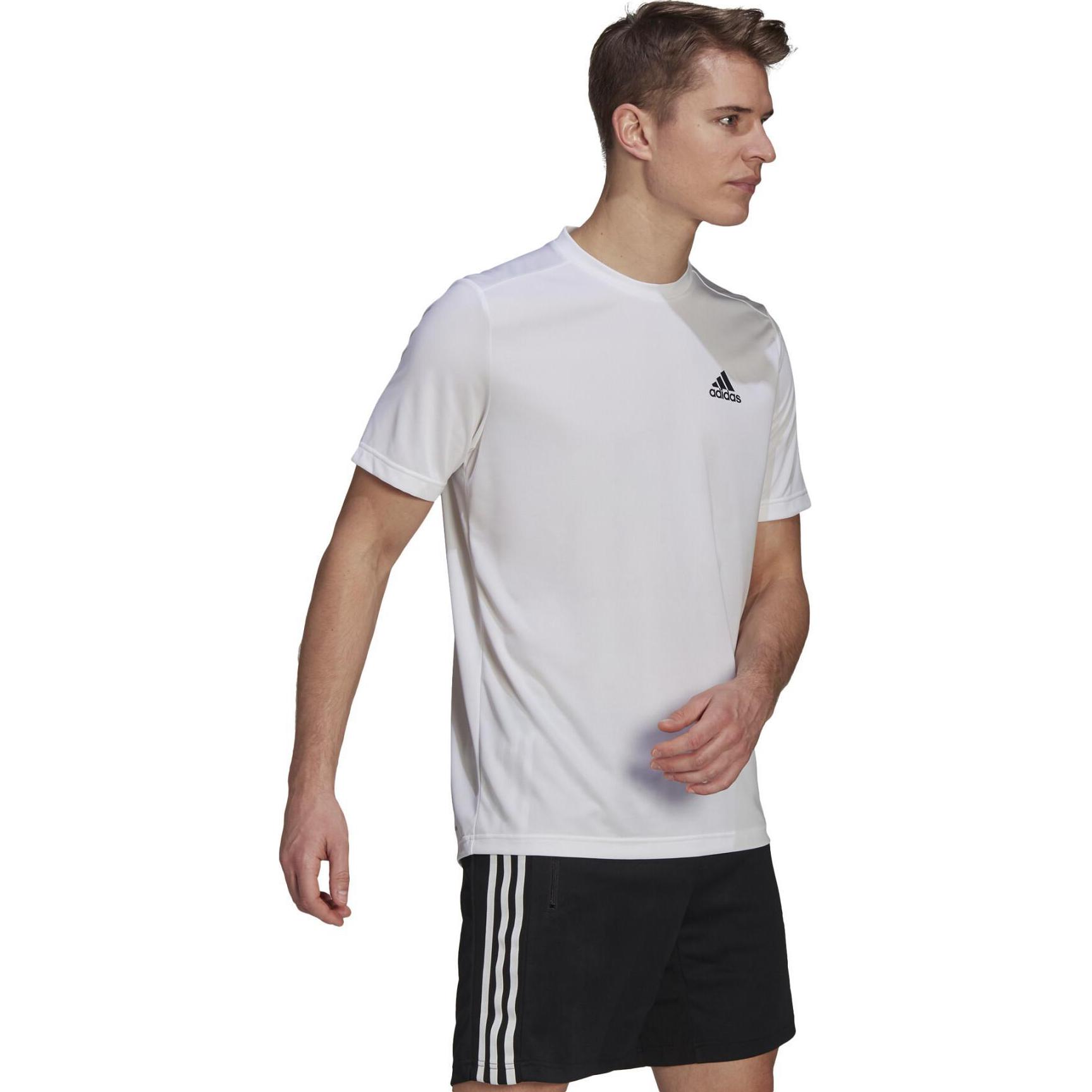 Футболка Adidas Aeroready Designed To Move Sport, белый — фото 3