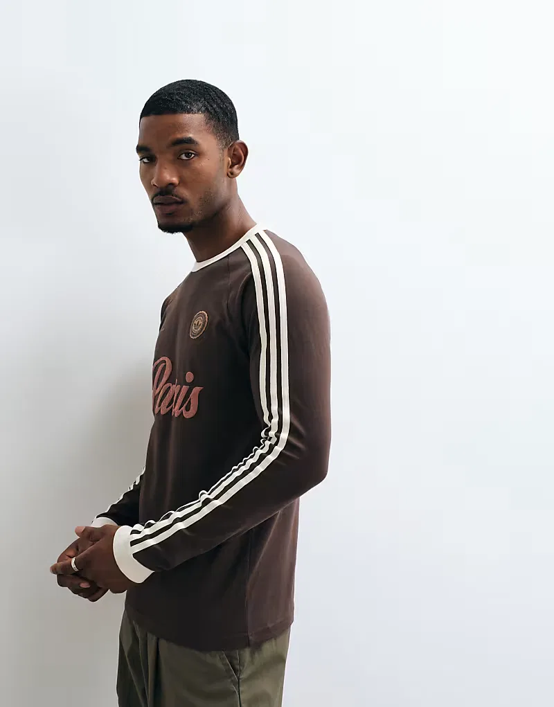 Футболка Adidas Originals Paris с логотипом, коричневый