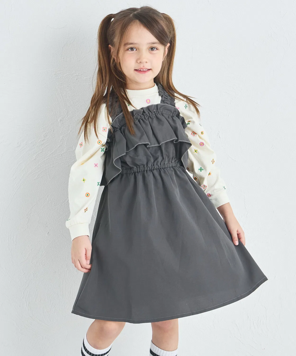 Детский сарафан с рюшами, модель Frill Jumper Skirt, pairmanon, Charcoal Grey