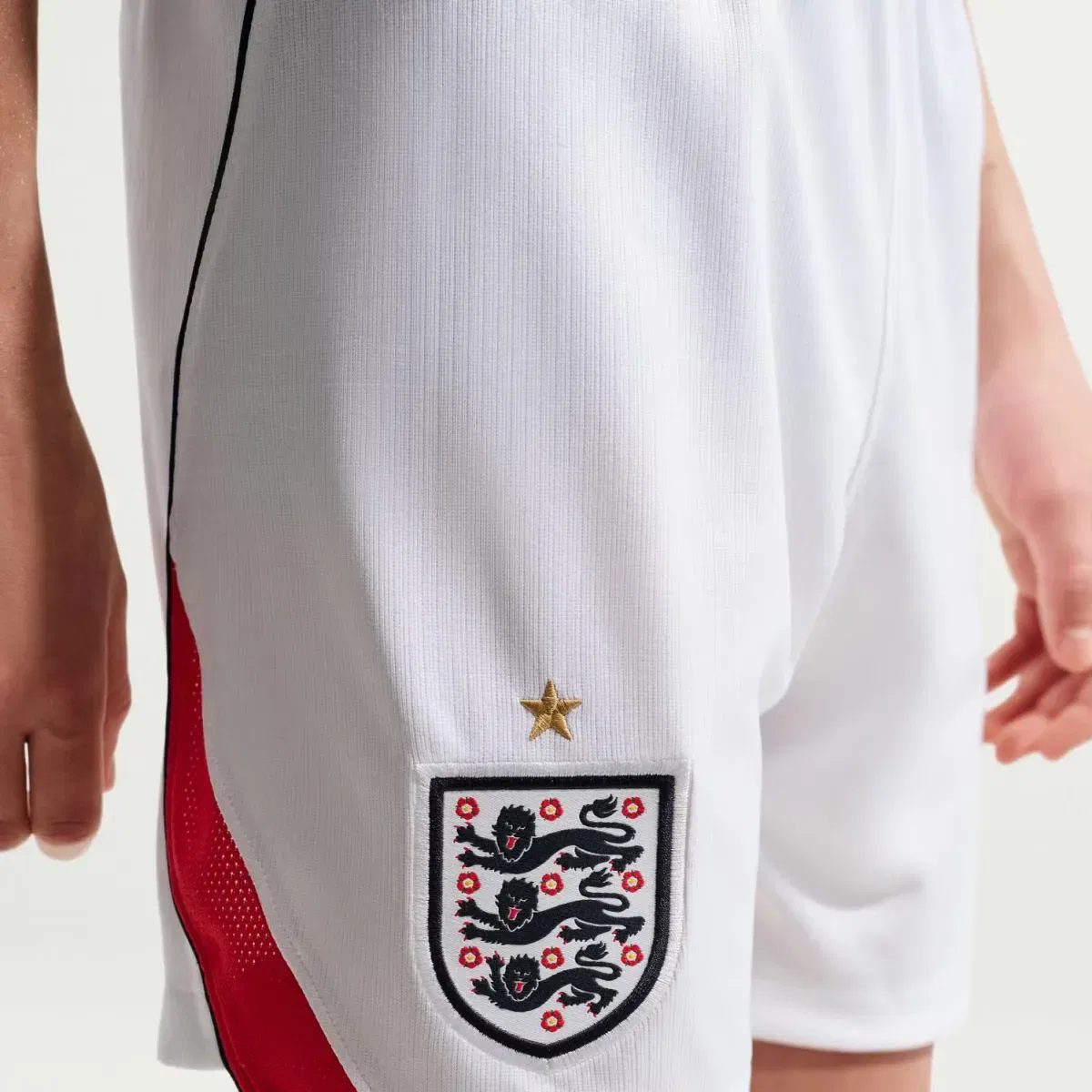 Детские шорты с технологией Dri-FIT Nike, Blanco — фото 4