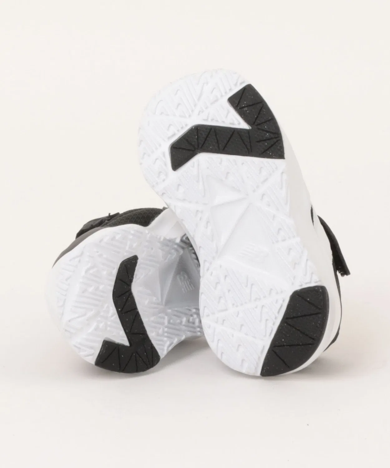 Детские кроссовки для малышей с ремешком IT578 New Balance, Black/White — фото 3