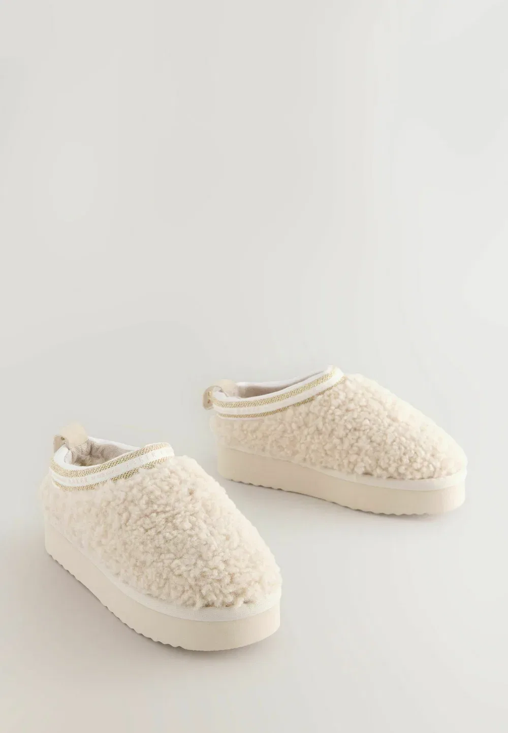 Сандалии-Шлепанцы стандартного размера Baker By Ted Baker, Cream Borg — фото 2
