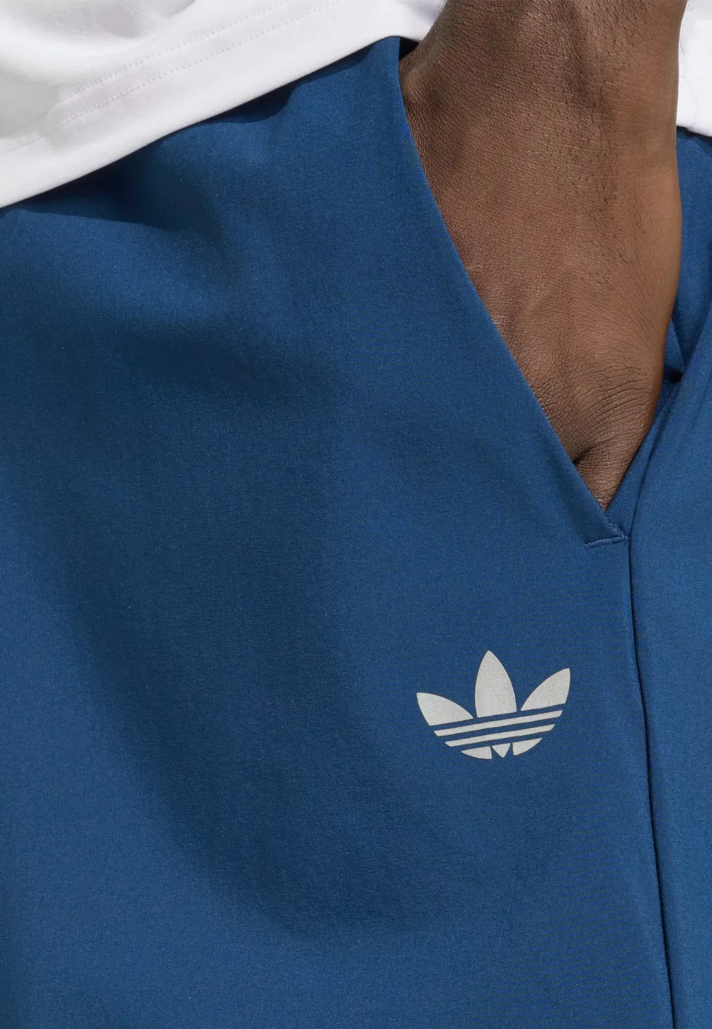 Шорты Adidas Originals Regular Pants Trefoil Essentials темно-синего цвета — фото 4