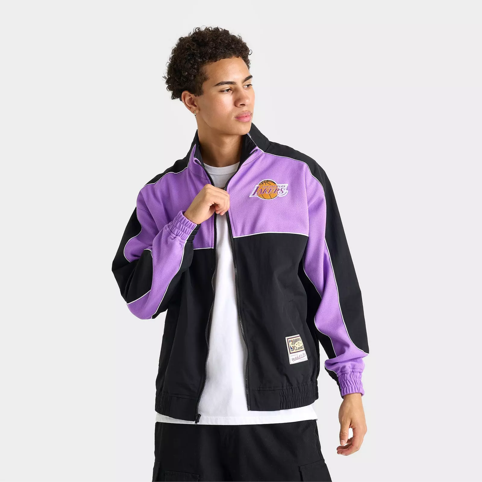 

Куртка Men's Mitchell & Ness Los Angeles Lakers NBA Mesh Nylon Full-Zip, фиолетовый/черный