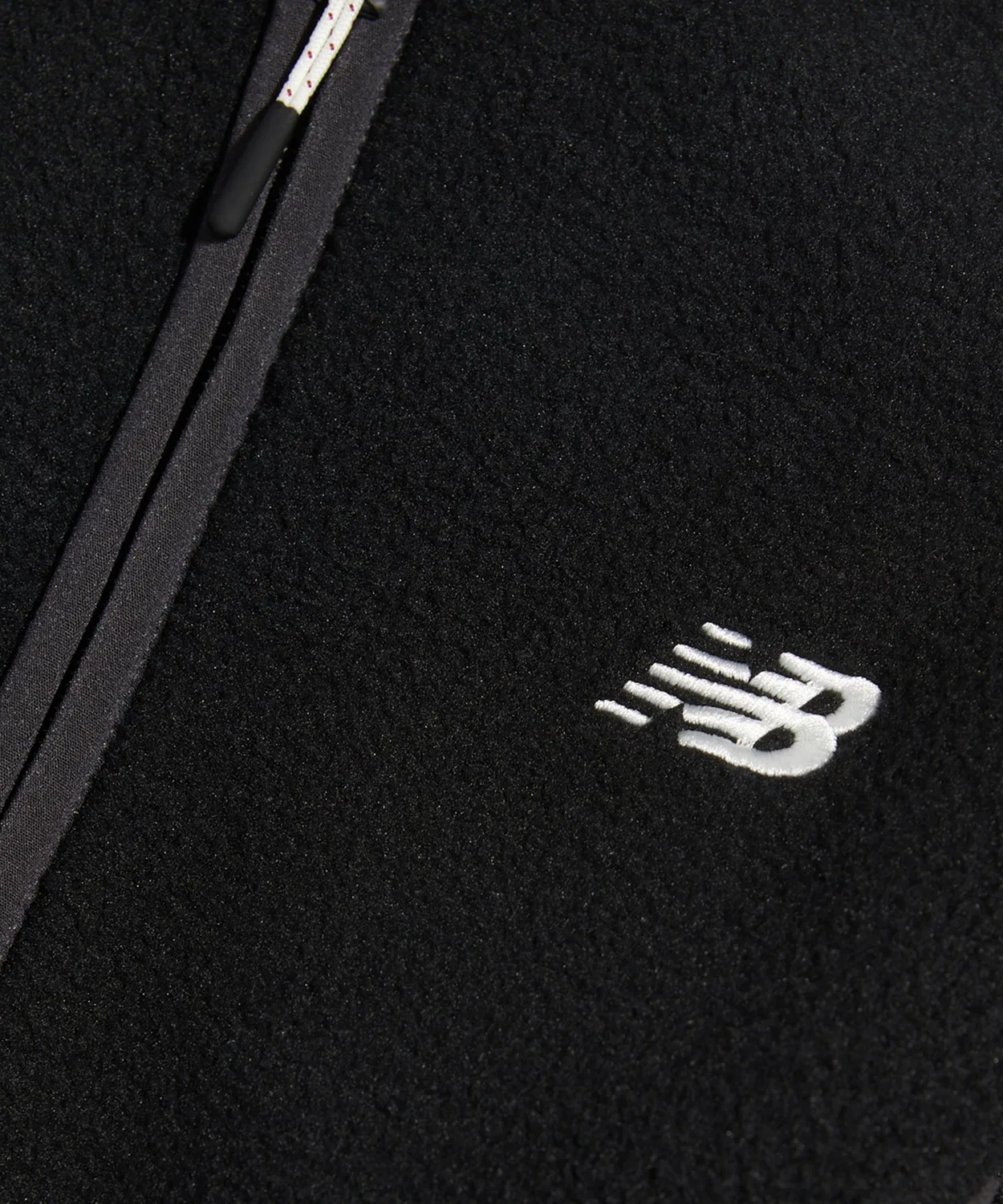 Детская флисовая куртка с полной застежкой-молнией, с вышивкой New Balance, Black — фото 3