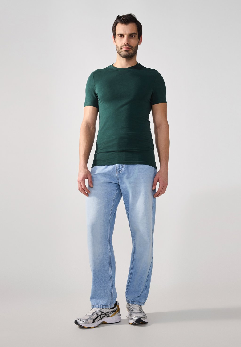 

Базовая футболка 3 PACK Pier One by Zalando, темно-коричневый