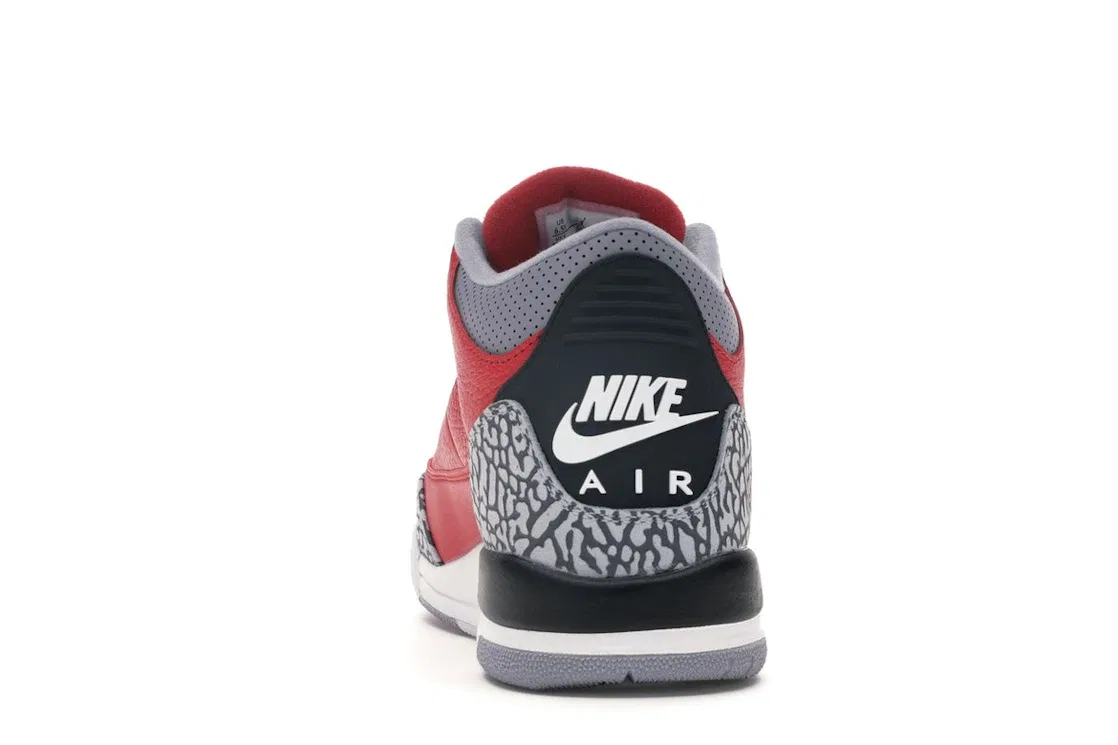 Детские кроссовки Lifestyle с принтом слоновой кости Jordan 3 Retro, Fire Red / Fire Red-Cement Grey-Black — фото 4