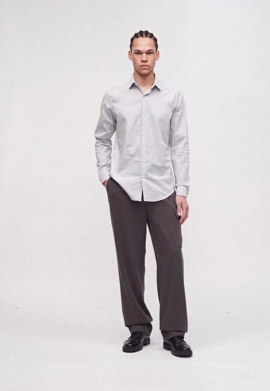 Рубашка на пуговицах Calvin Klein Slim fit 'ESNTL' темно-серого цвета — фото 4