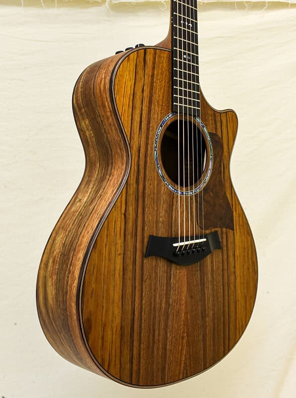

Акустическая/электрическая гитара Taylor 722ce All Koa