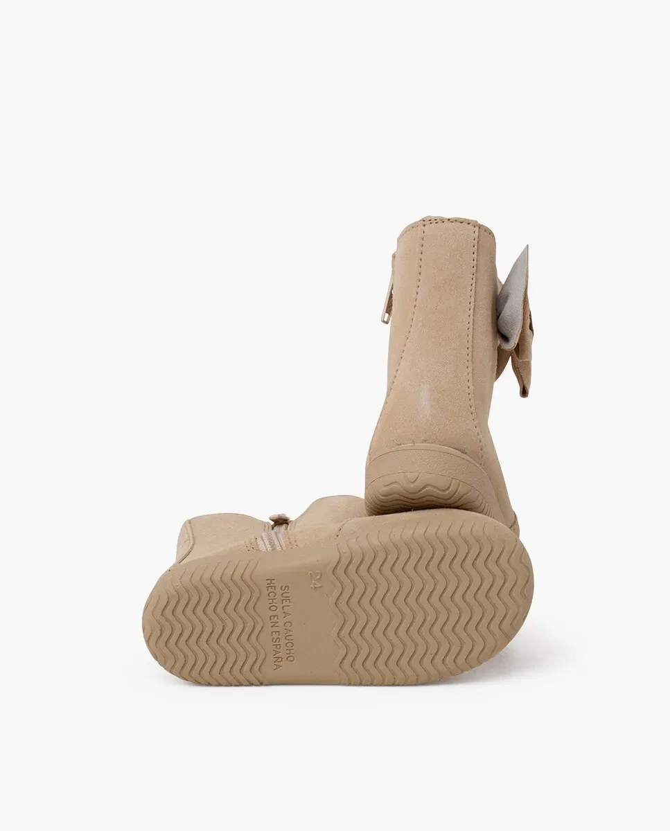 Детские ботинки для девочек из замши с бантом Pisamonas, Beige — фото 2