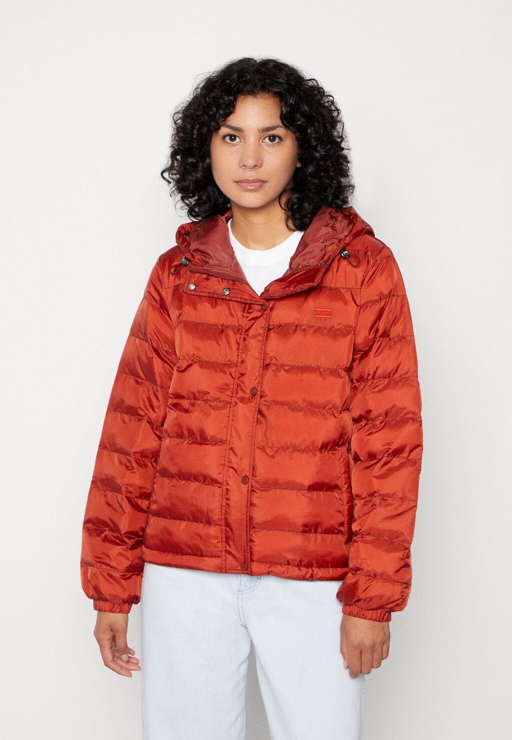 

Куртка Levi's EDIE PACKABLE, цвет fired brick