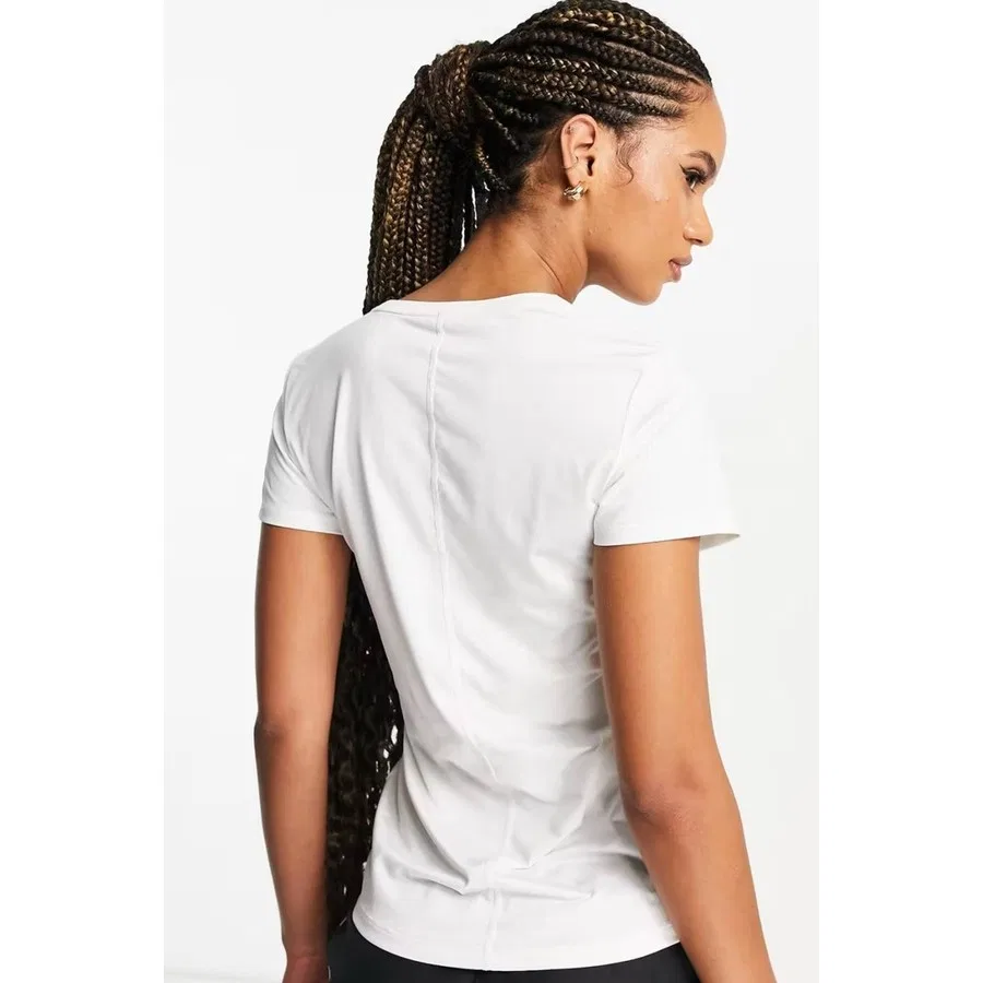 Женская футболка с коротким рукавом, Nike Dri-FIT One Slim, Белый — фото 2