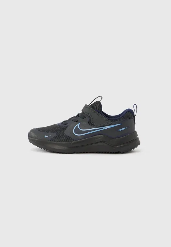 Кроссовки для бега Cosmic runner Nike Performance Anthracite, Work Blueened Blue, черный/синий