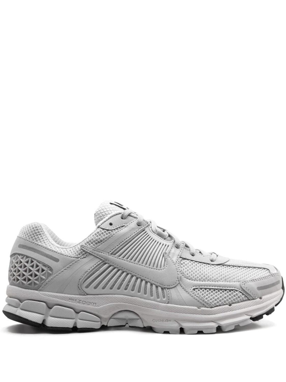 

Кроссовки Nike Zoom Vomero 5, серый