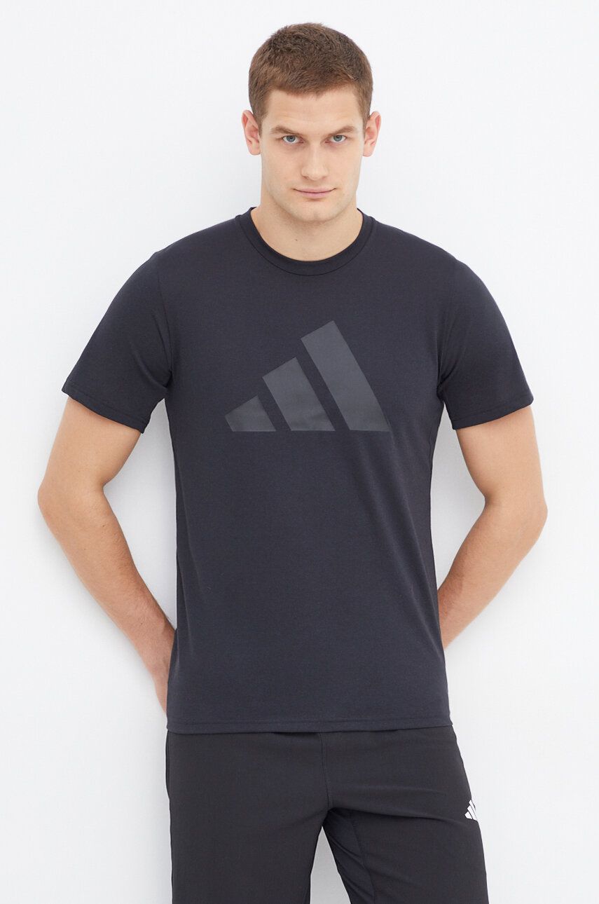 

Футболка adidas Performance, черный