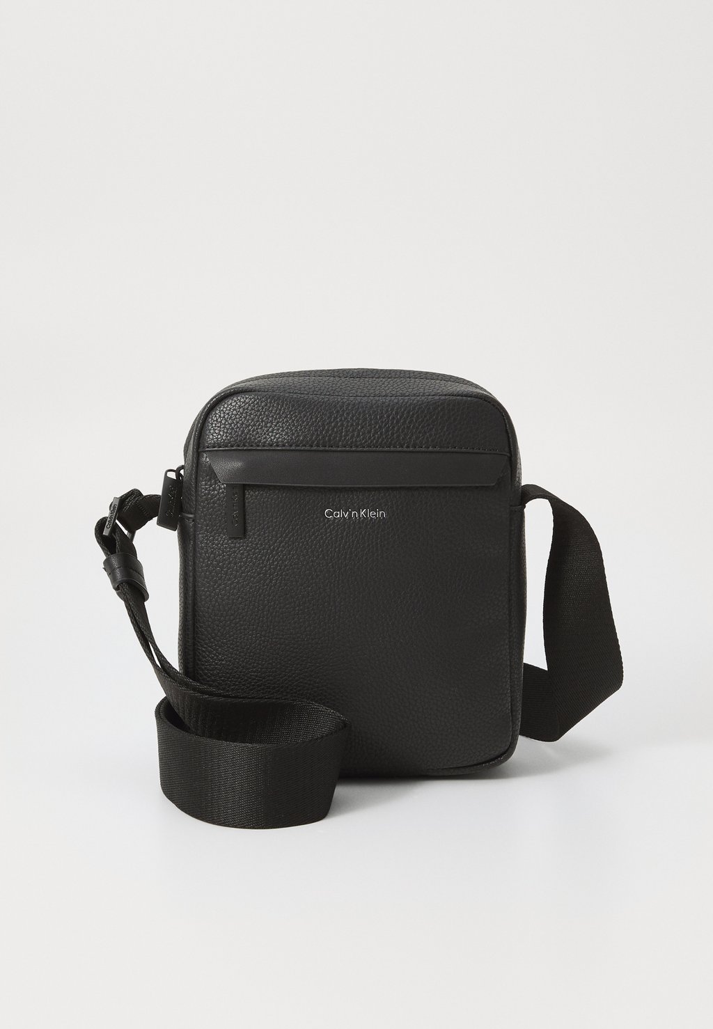 

Сумка через плечо MUST REPORTER - Across body bag Calvin Klein, черный