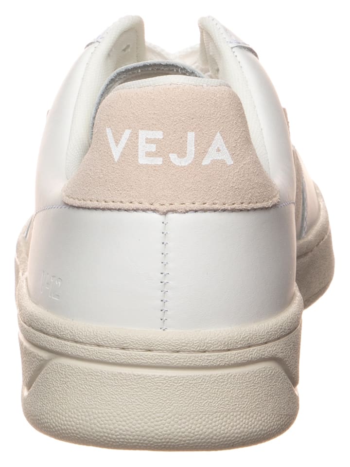 Кроссовки на шнуровке Veja Leder-Sneakers V 12, цвет Weiß/Beige — фото 3