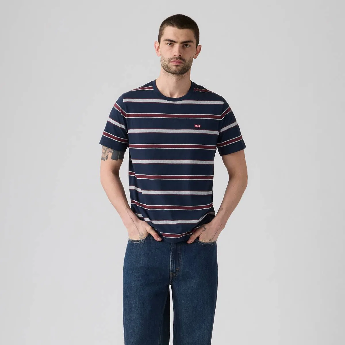 Классическая фирменная футболка Levi's, Nik Stripe Navy Blazer - Blue — фото 3