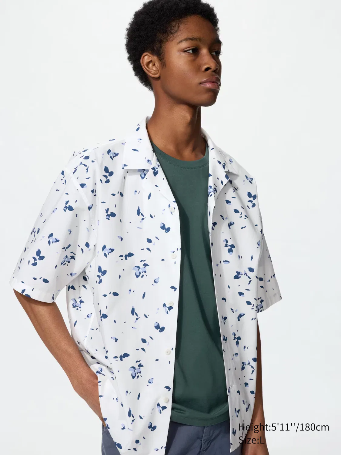 Рубашка Uniqlo, с открытым воротником и коротким рукавом, белый