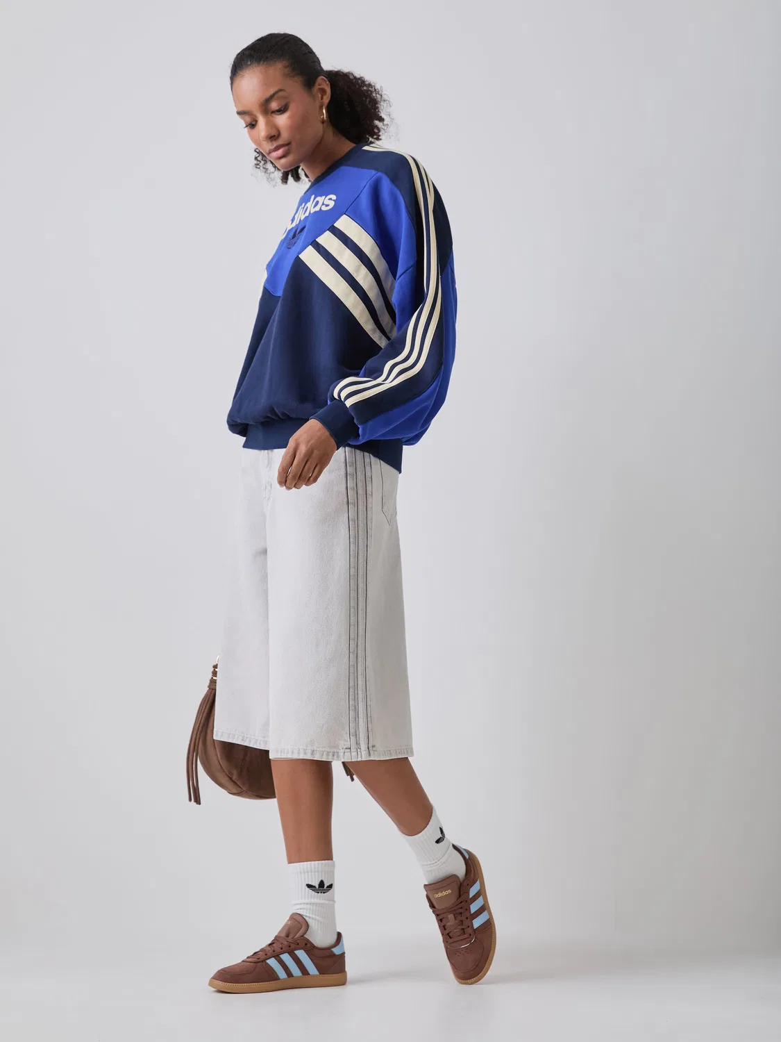 Шорты джинсовые Mid Rise Denim, adidas Originals, серый деним — фото 2