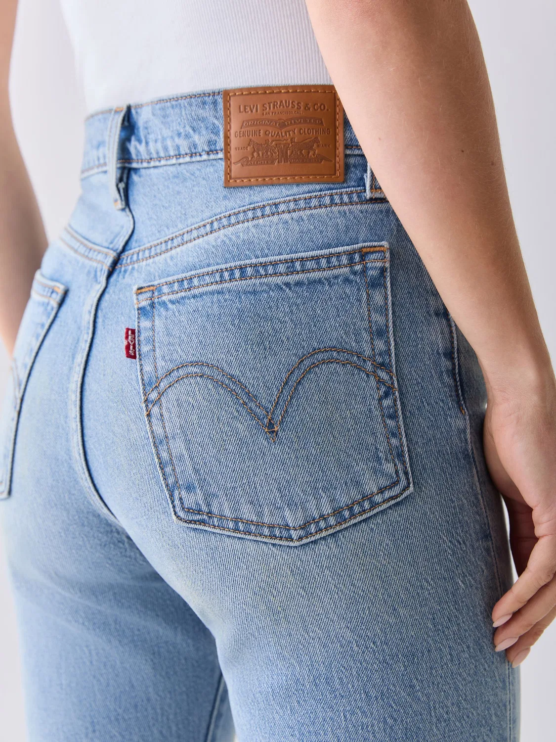 Джинсы Wedgie с высокой посадкой Levi's, Light Blue Denim — фото 4