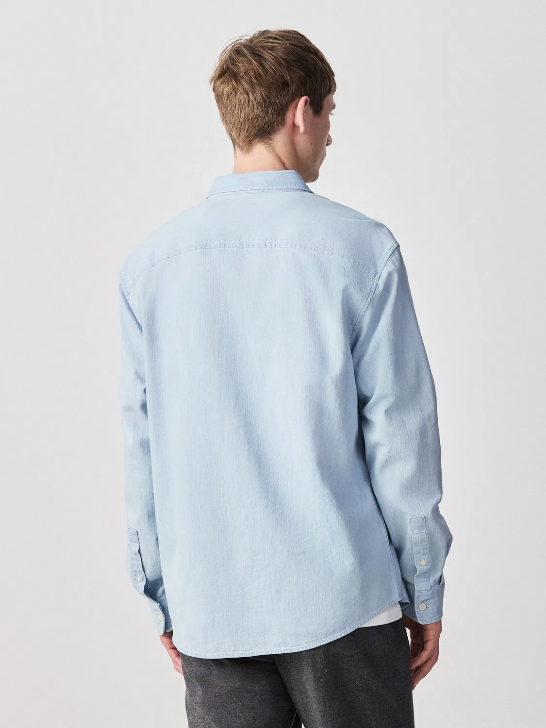 Рубашка джинсовая выбеленная с карманом, Bleach Denim Pocket Long Sleeve Shirt Next, Bleach — фото 2