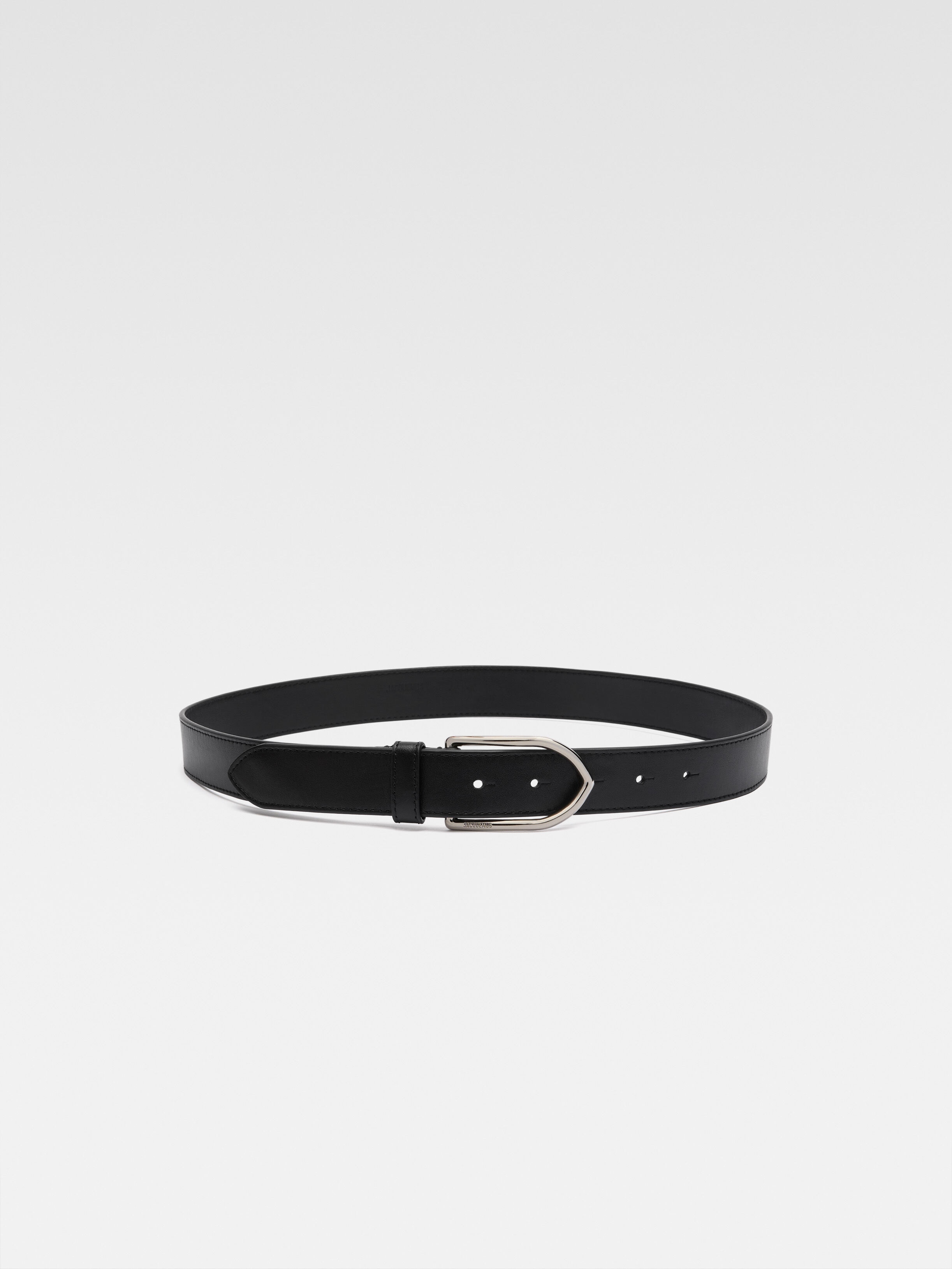 

Ремень с угловой пряжкой JACQUEMUS The Bambino belt, цвет Black/Silver