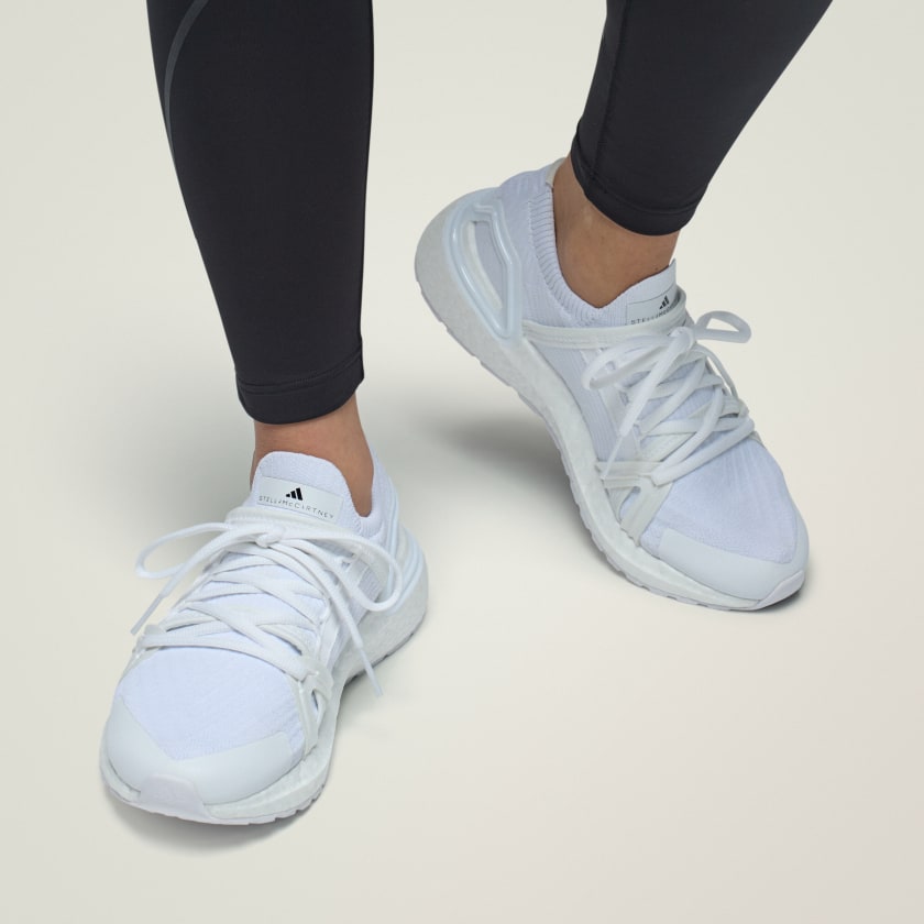 Женские Adidas Adidas by Stella McCartney Ultraboost DNA Кроссовки, черный — фото 2