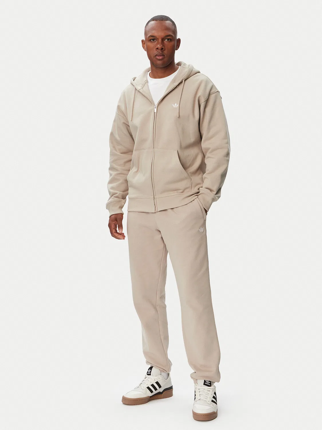 Мужские спортивные штаны стандартного кроя Trefoil Essentials French Terry Adidas, бежевый — фото 2