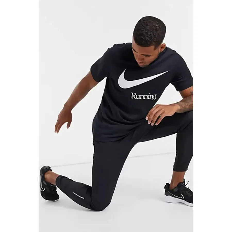 Футболка с принтом Dri-Fit Running Dry Run Chest Logo Nike, Черный — фото 4