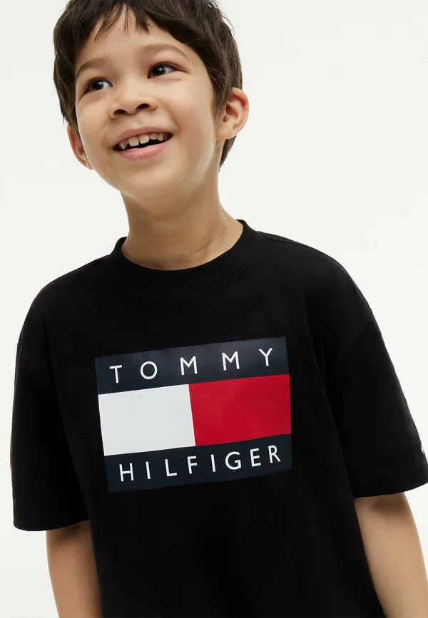 Футболка Tommy Hilfiger Heritage printed flag, черный — фото 4
