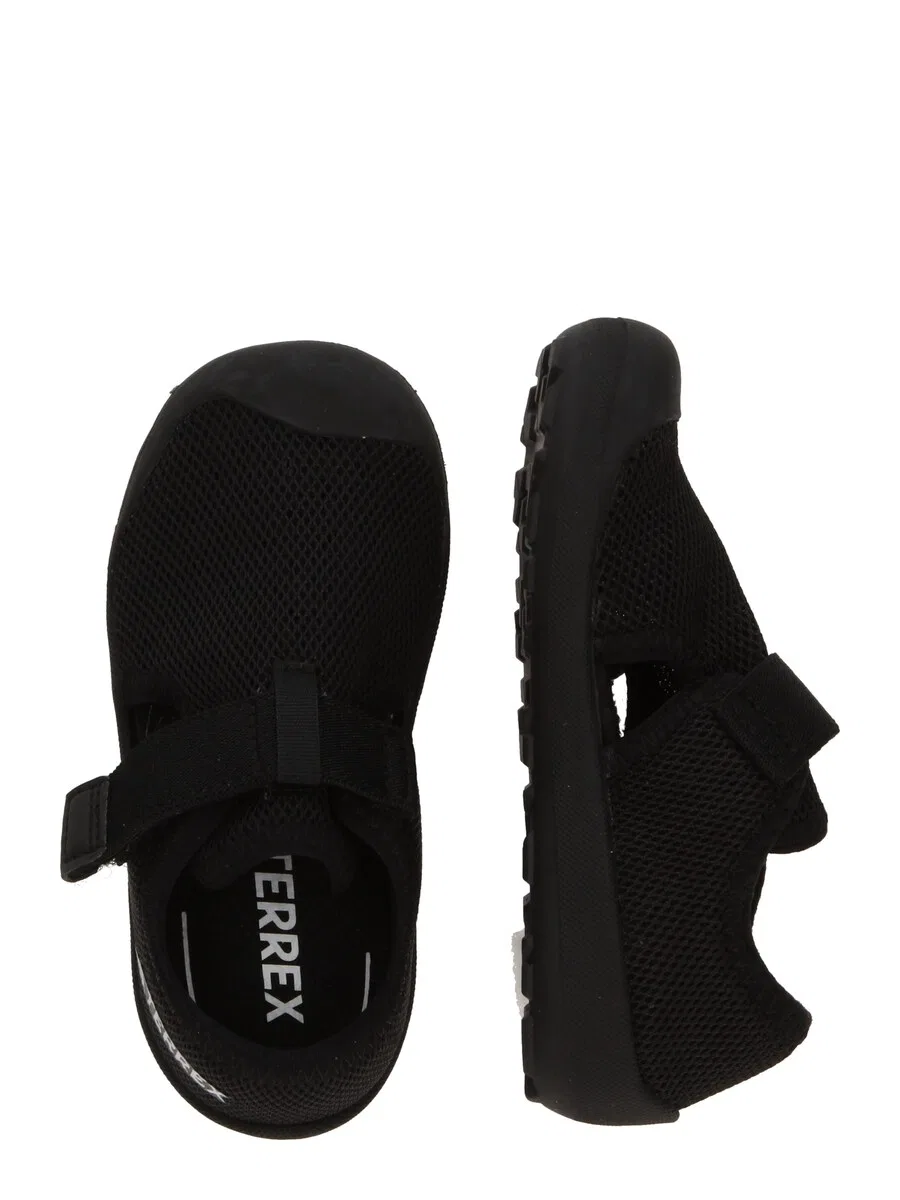 Кроссовки ADIDAS TERREX 'CAPTAIN TOEY I' черного цвета — фото 2