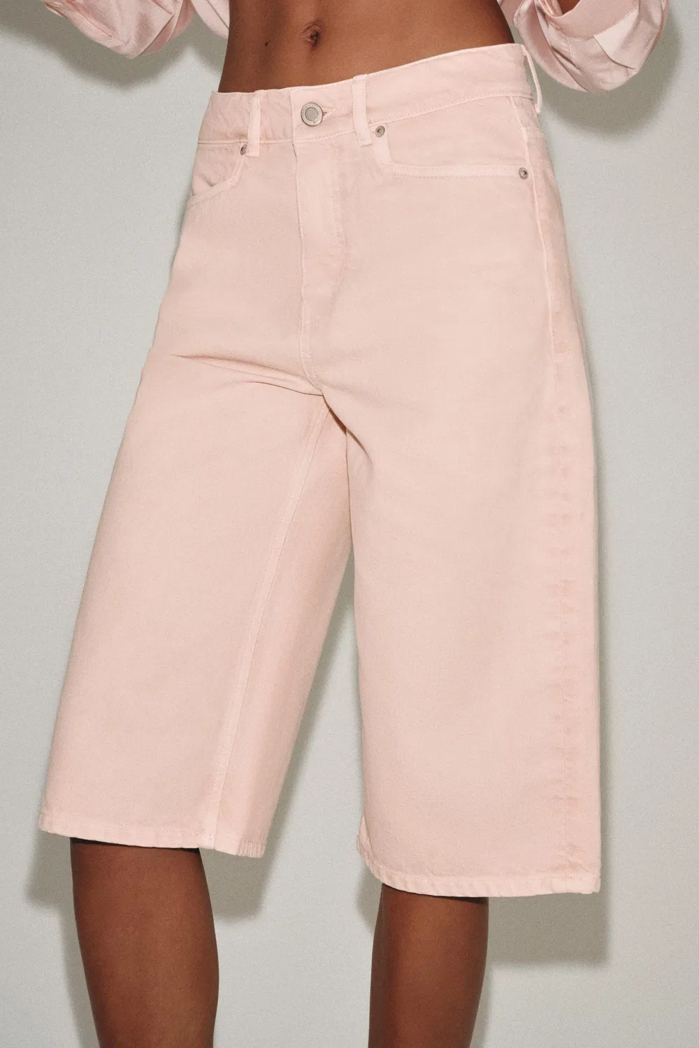 Джинсовые шорты-бермуды средней посадки из коллекции ZW ZARA, Pink — фото 2