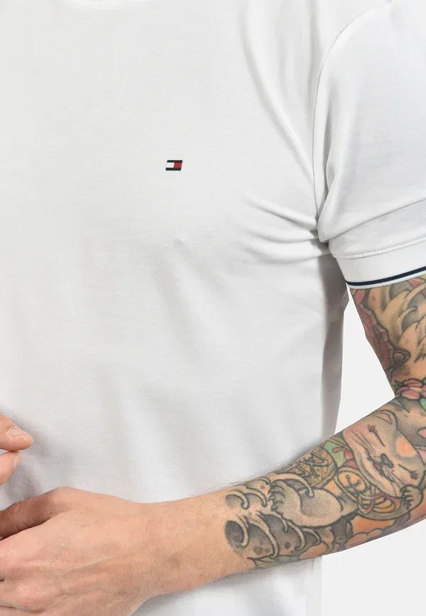 Футболка из хлопка basic t-shirt Tommy Hilfiger, белый — фото 4