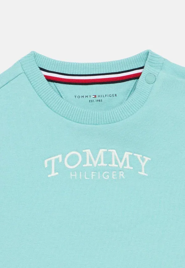 Комплект из свитшота и джоггеров Tommy Hilfiger — фото 4