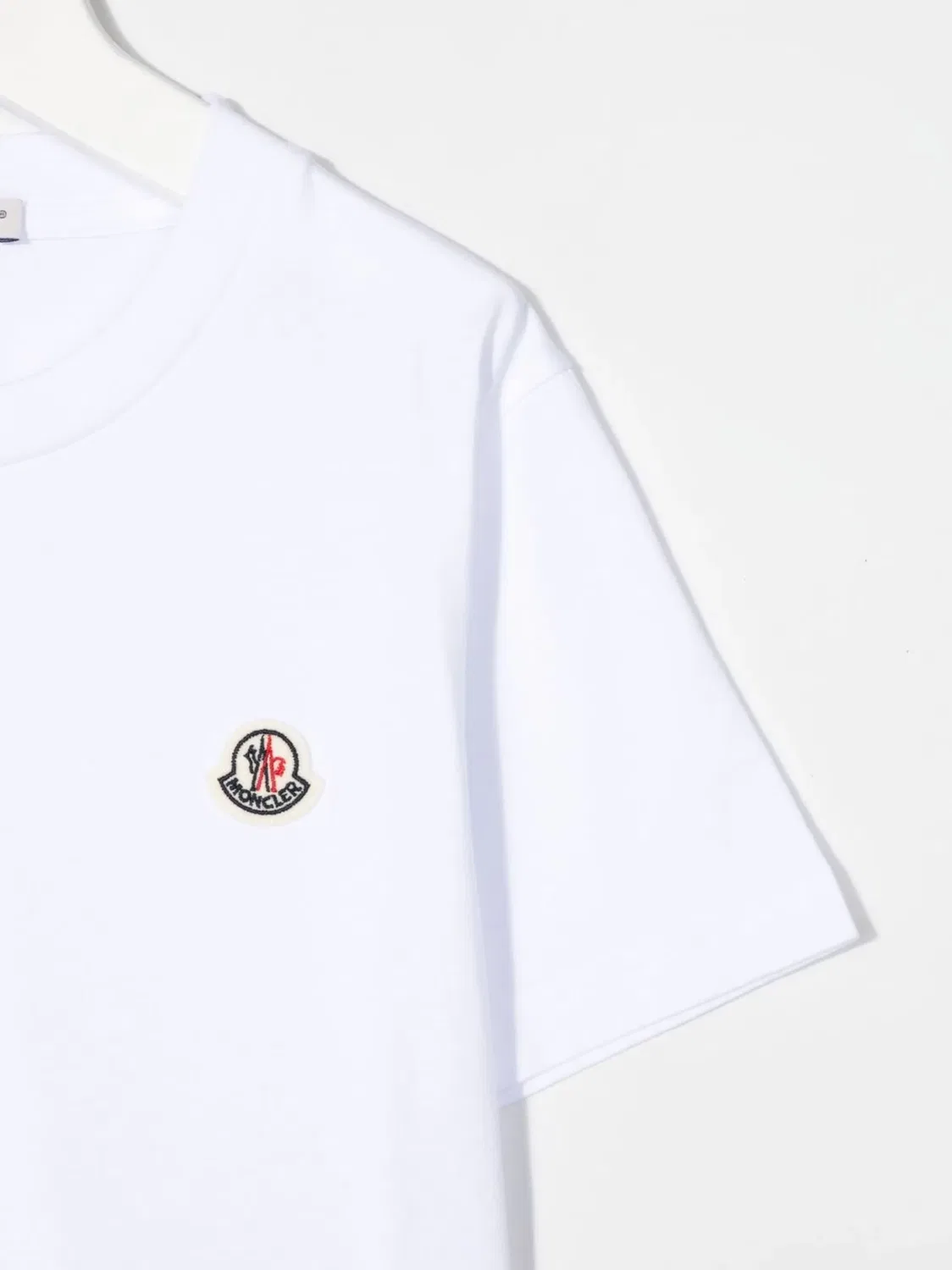 MONCLER GENIUS Футболка с нашивкой-логотипом белая — фото 3