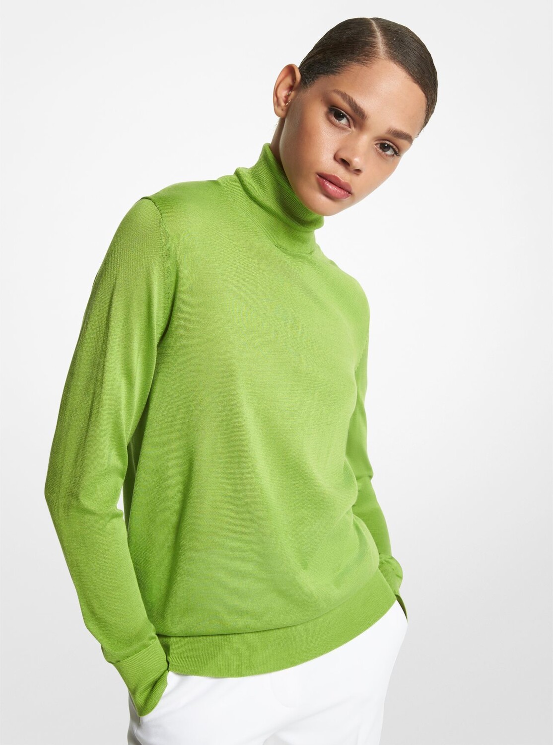 

Шелковая водолазка Michael Michael Kors Joan Featherweight, зеленый