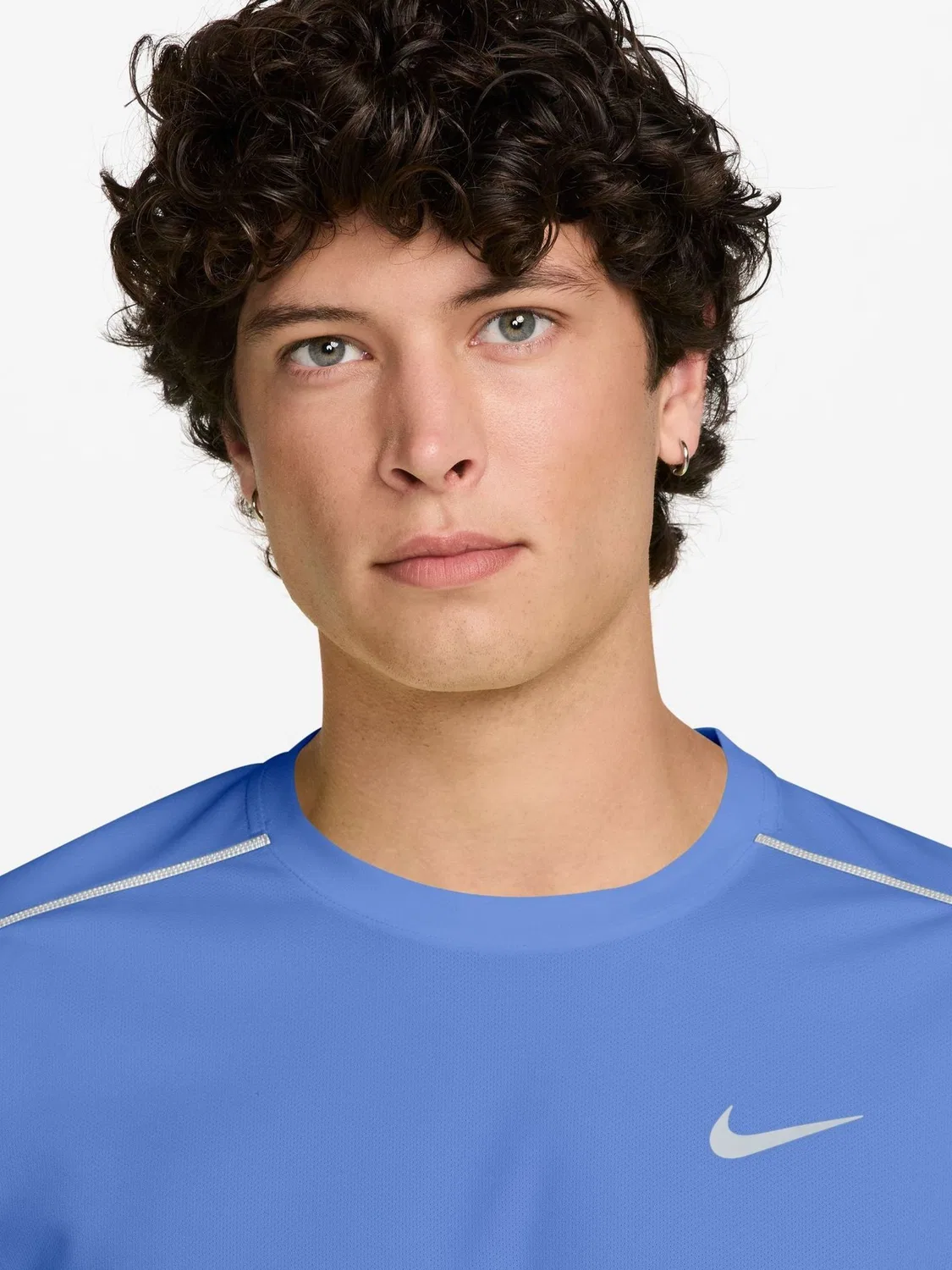 Футболка беговая Miler Dri-FIT UV Nike, Royal Pulse Blue — фото 4