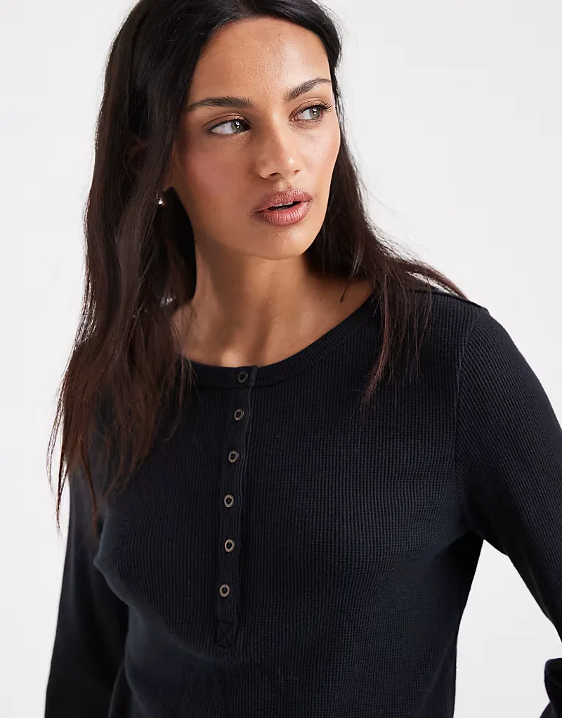 Свитер Levi's Rooney Waffle Henley, черный — фото 3