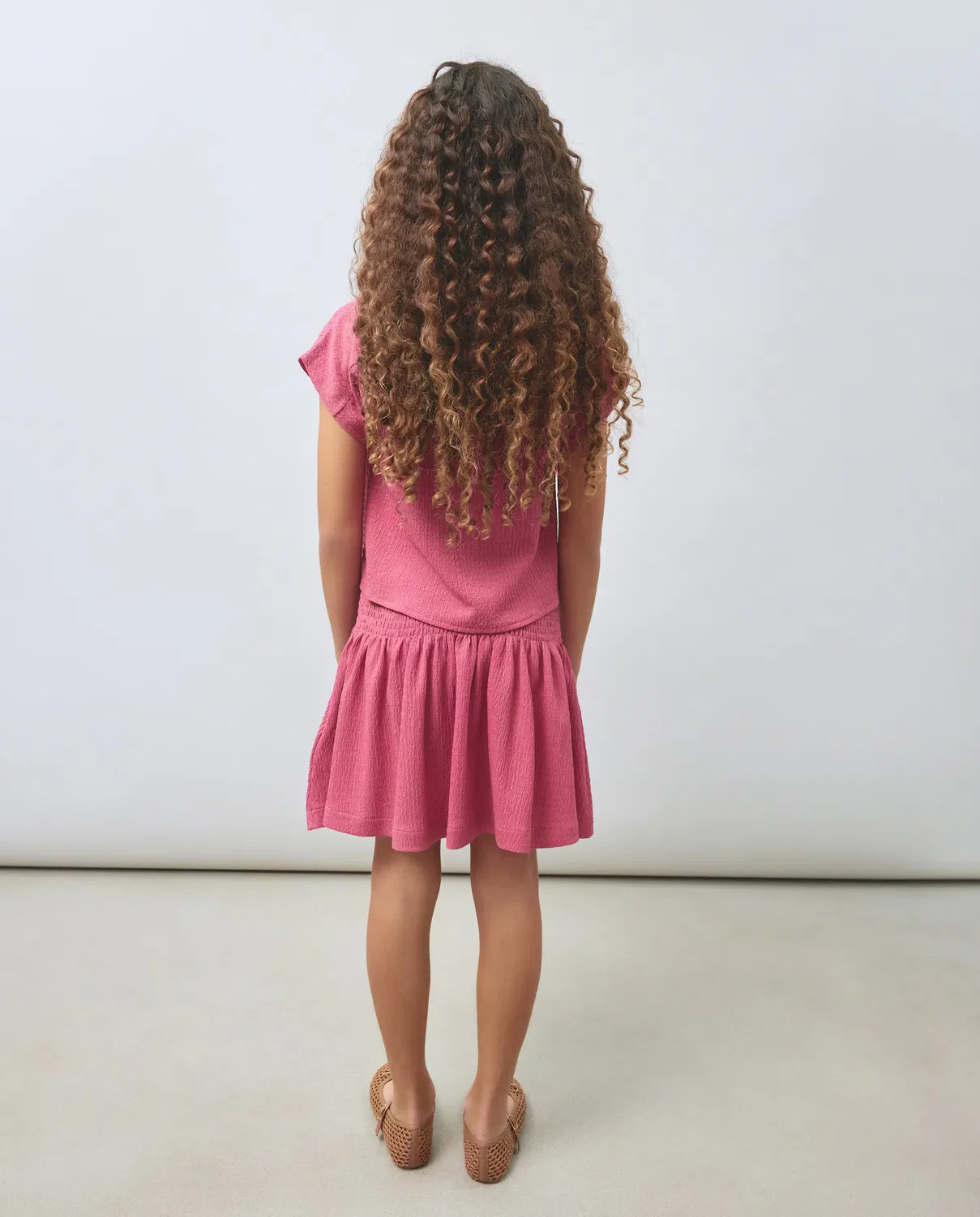 Детская укороченная рубашка с узлом для девочек Kids El Corte Inglés, 230 Rosa Oscuro — фото 3