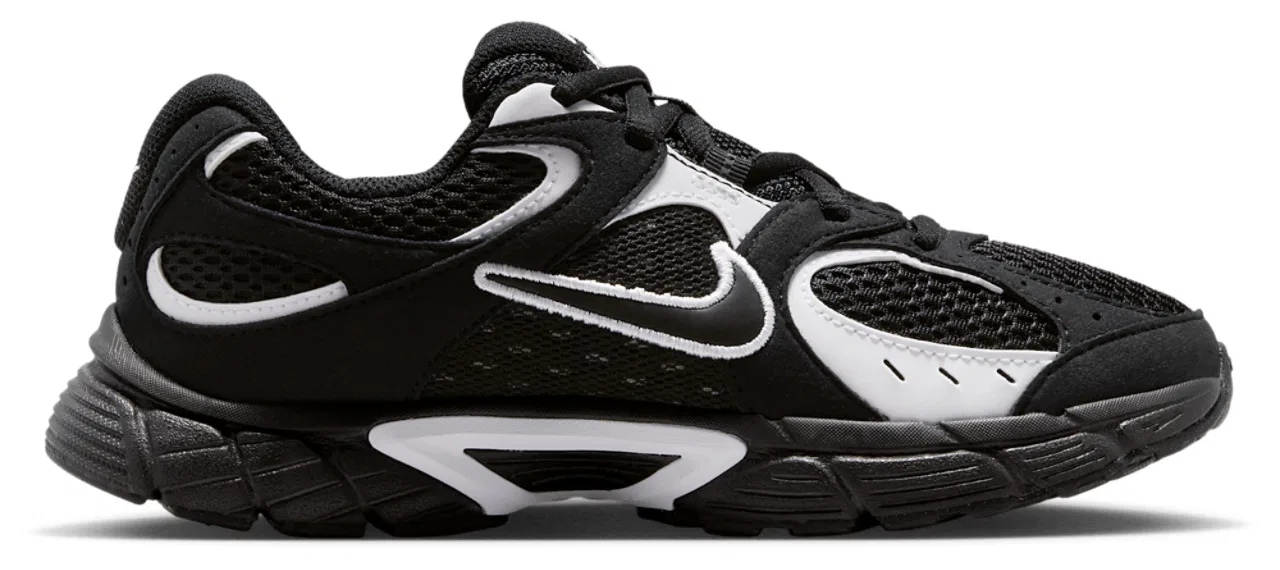Детские кроссовки для мальчиков с замшевым верхом V5 RNR Suede Nike, Black/White/Black