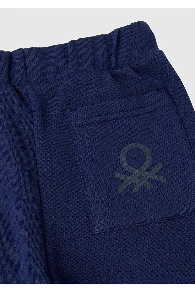 Детские спортивные штаны для мальчиков с карманами Benetton pocket logo sweatpants United Colors Of Benetton, Navy Blue — фото 3