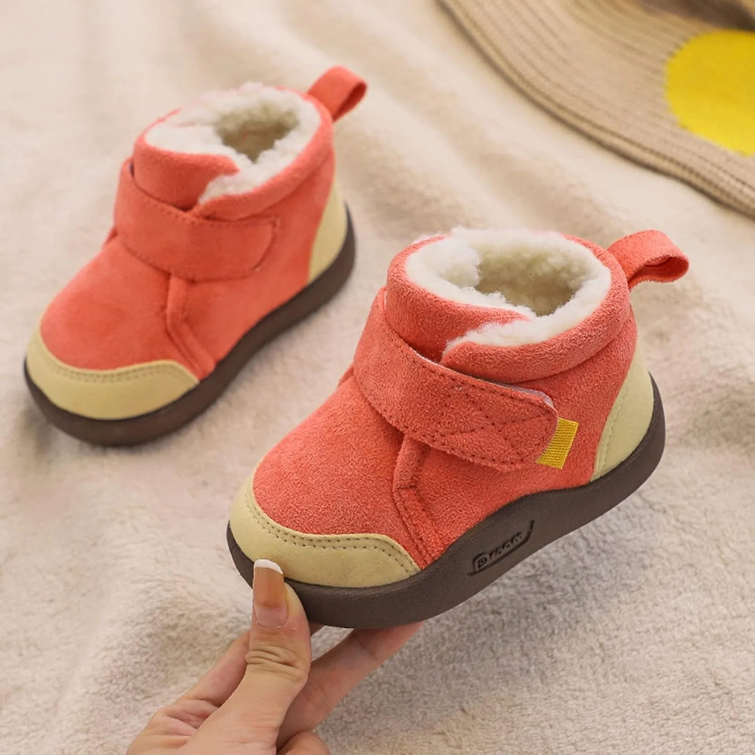 Детские зимние ботинки на флисе с мягкой подошвой Unisex Kids Cotton Boots Baby Soft Soles Shoes Fleece Non-?kid Slipper Winter Warm Cozy Crib Ankle Boots, Pink — фото 2