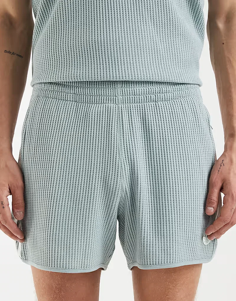 Спортивные шорты Adidas Originals с вафельной текстурой, шалфейно-зеленый — фото 3
